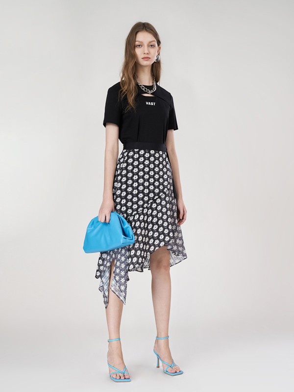 艾托奥女装2023春夏季黑色T恤