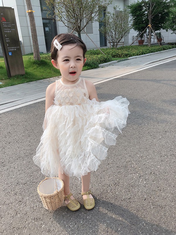 淘衣城堡童装2023春夏季白色连衣裙