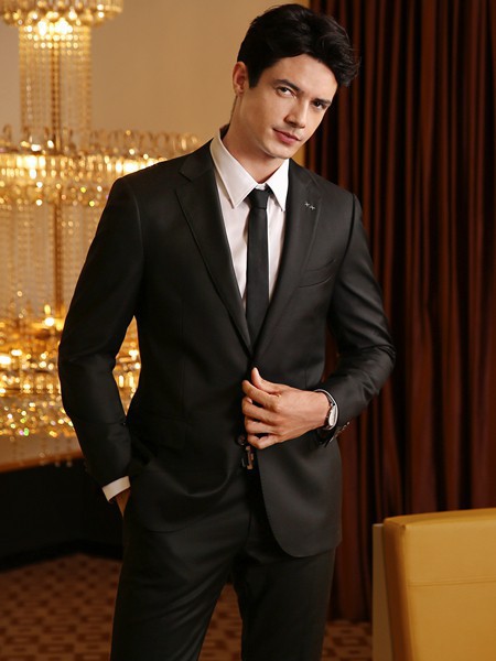 富绅男装2022春夏季黑色西装