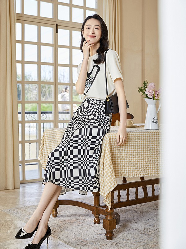 约布女装2023春夏季白色T恤