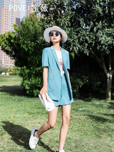 宝薇女装2023春夏季蓝色短裙