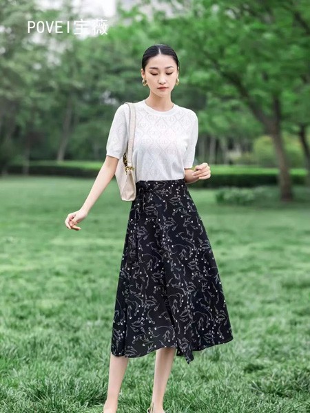 宝薇女装2023春夏季黑色半身裙