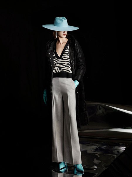 芮玛女装2022秋冬季白色阔腿裤