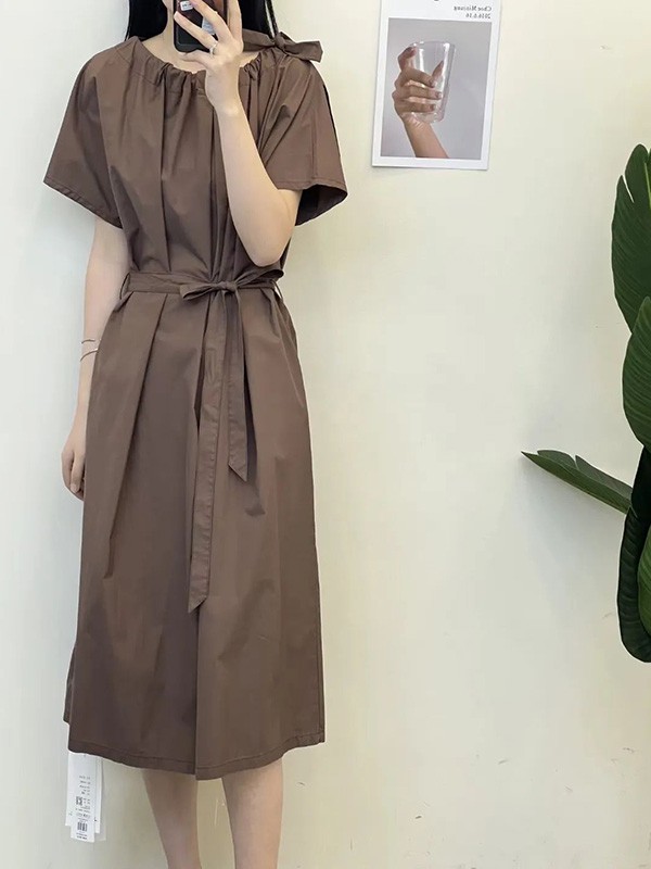 赫本家女装2023春夏季咖啡色连体衣