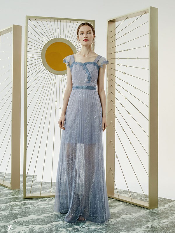 迪丽女装2023春夏季灰色连衣裙