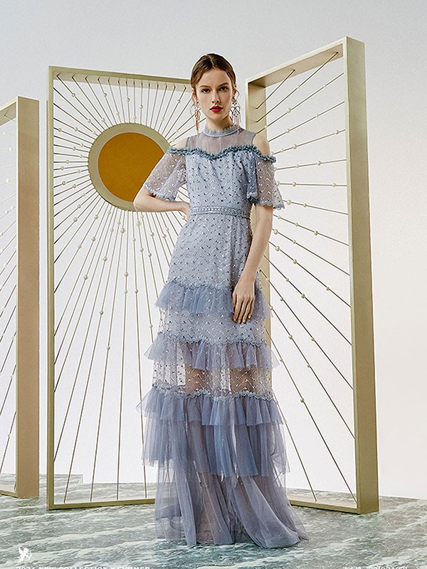 迪丽女装2023春夏季灰色连衣裙