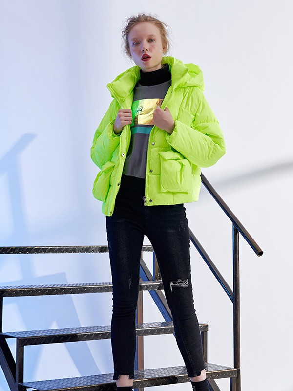 卡布依女装2022秋冬季绿色棉服