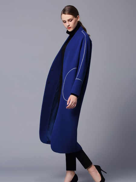 L.W女装2022秋冬季藏蓝色大衣