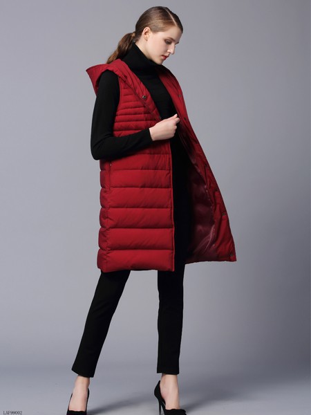 L.W女装2022秋冬季酒红色棉服