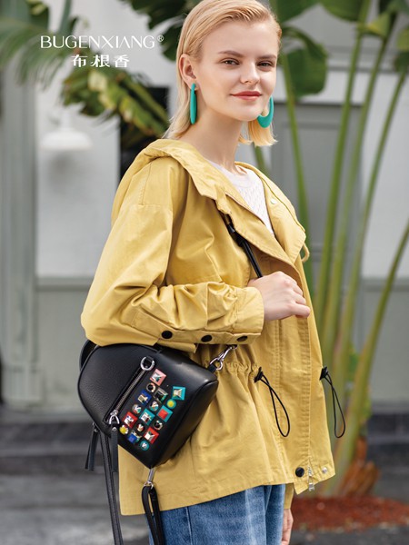 布根香女装2023春夏季黄色风衣