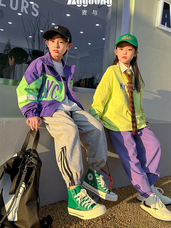 麦与童装2023春夏季卡其色工装裤