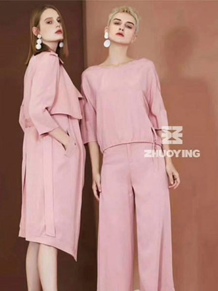 琢盈2023春夏季粉色大衣