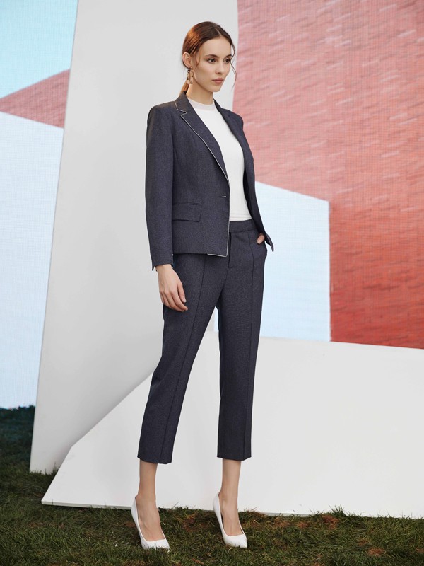 蓝地2023春夏季白色T恤