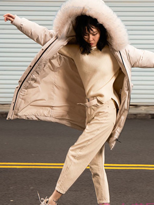 雨贝尔女装2022秋冬季卡其色针织衫