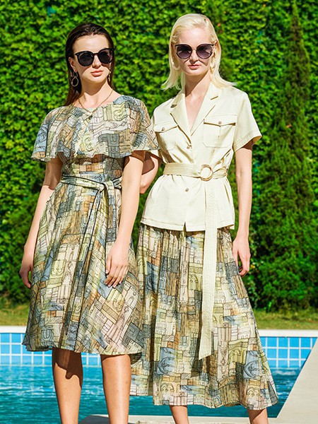 例格女装2023春夏季绿色连衣裙