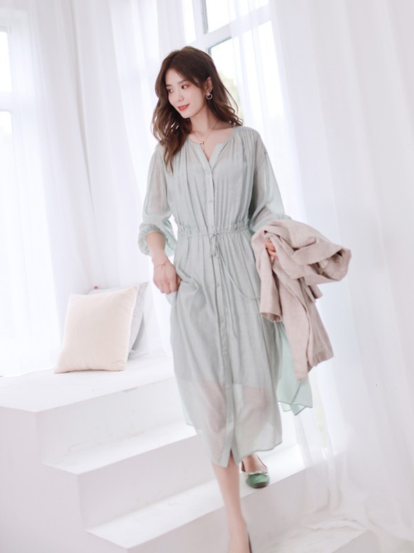 永恒颜色2023春夏季绿色连衣裙