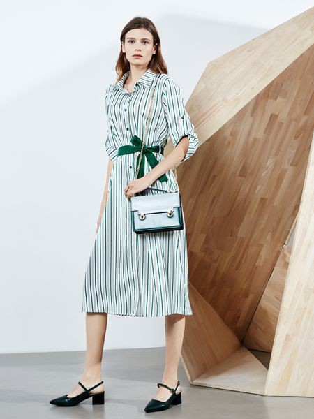 ECA2023春夏季绿色衬衫裙