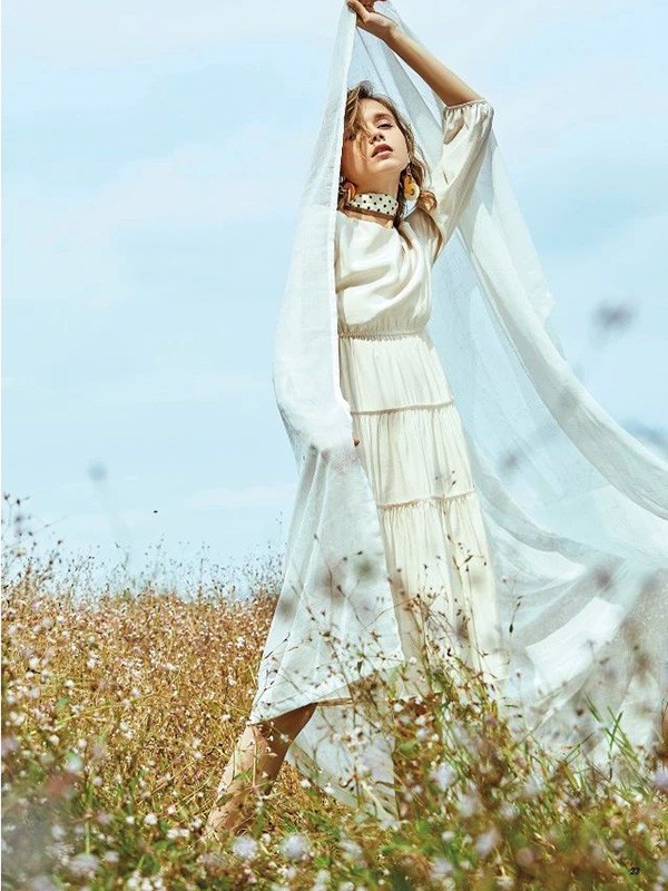 名歌女装2023春夏季米色长裙