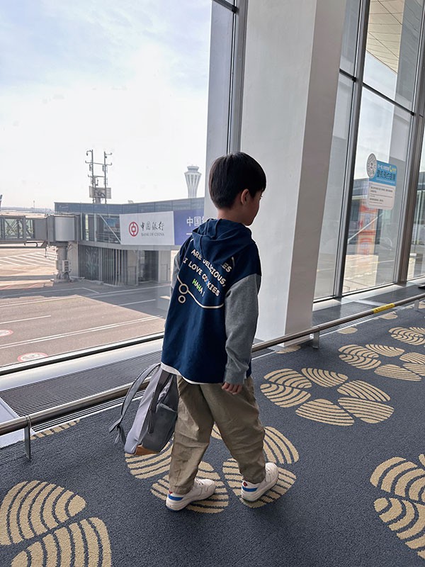 马拉丁童装2023春夏季卡其色工装裤