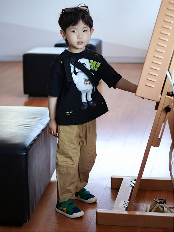 马拉丁童装2023春夏季黑色T恤