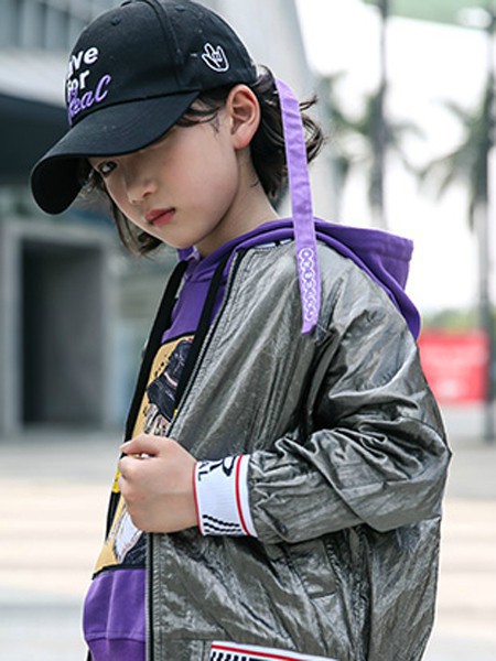 布衣班纳童装2023春夏季紫色卫衣