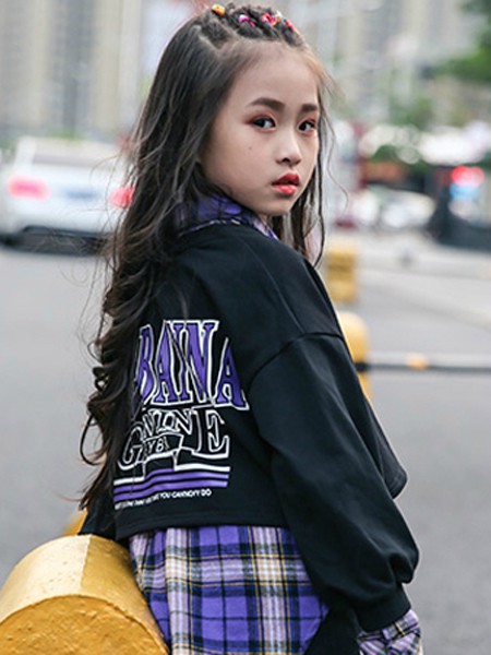 布衣班纳童装2023春夏季黑色外套