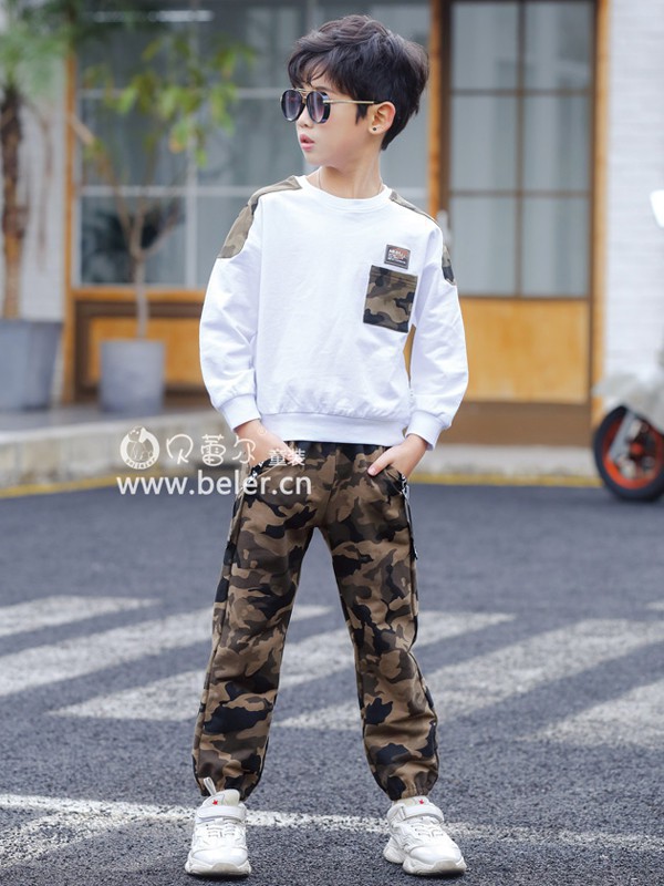 贝蕾尔童装2023春夏季白色T恤