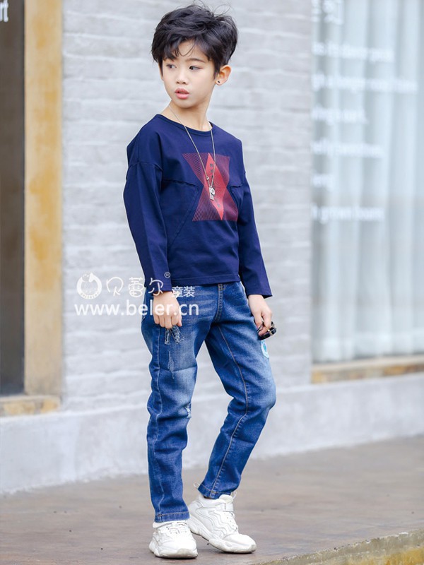 贝蕾尔童装2023春夏季藏蓝色T恤