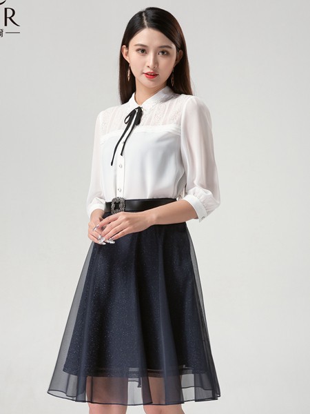 迪丝爱尔2023春夏季白色衬衫