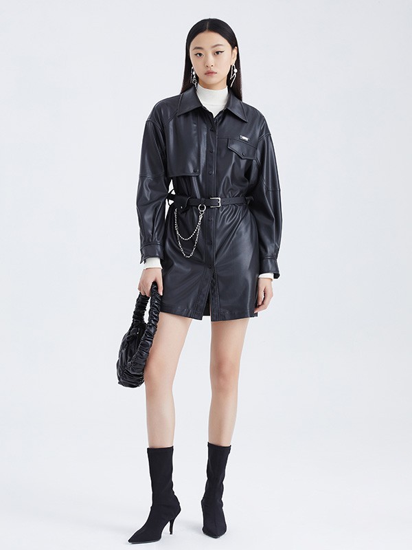 曼娅奴女装2022秋冬季黑色短裤