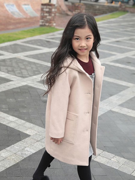 米芝儿童装2022秋冬季杏色大衣