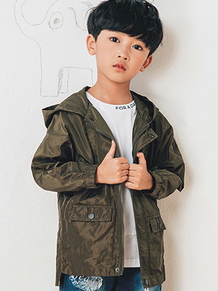 吉象贝儿童装2023春夏季白色T恤