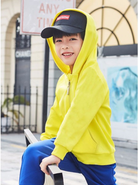 一休童装2023春夏季绿色卫衣