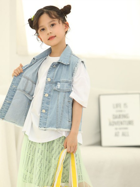 艾米艾门童装2023春夏季白色T恤