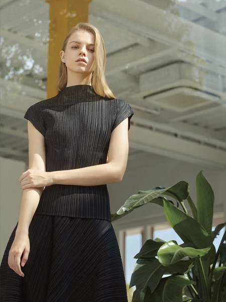 Sunshine休闲装2023春夏季黑色连衣裙