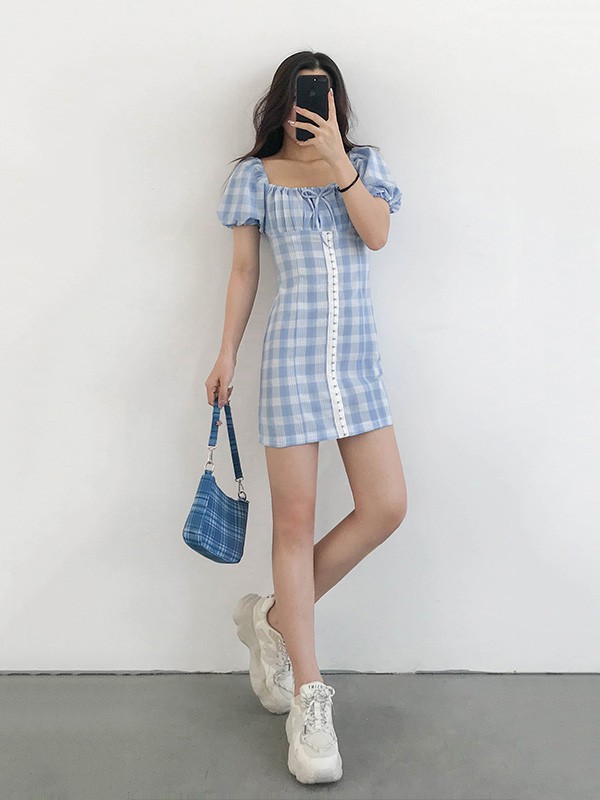 噢吔女装2023春夏季蓝色连衣裙