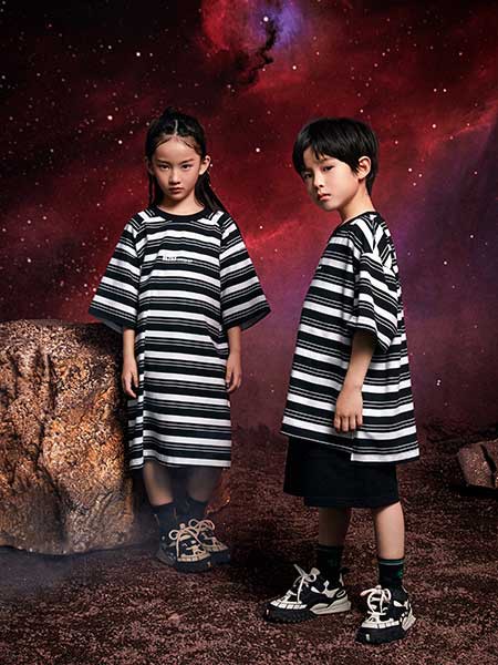 哪吒潮孩童装2023夏季拼色套装
