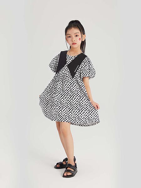 哪吒潮孩童装2023夏季拼色连衣裙