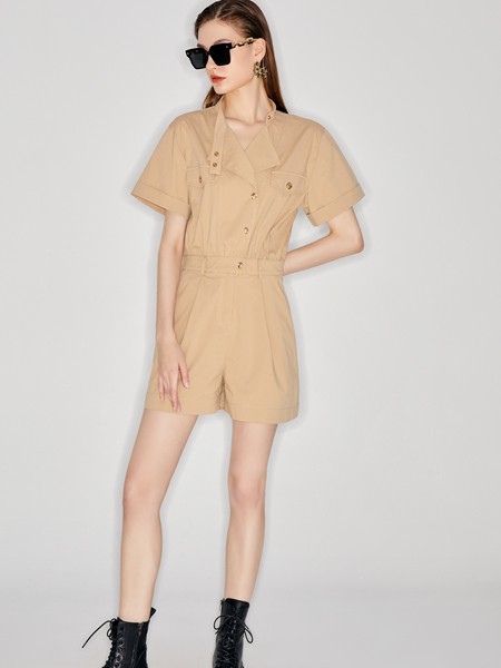 摩凡女装2023春夏季卡其色T恤