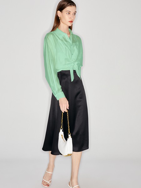 摩凡女装2023春夏季绿色衬衫