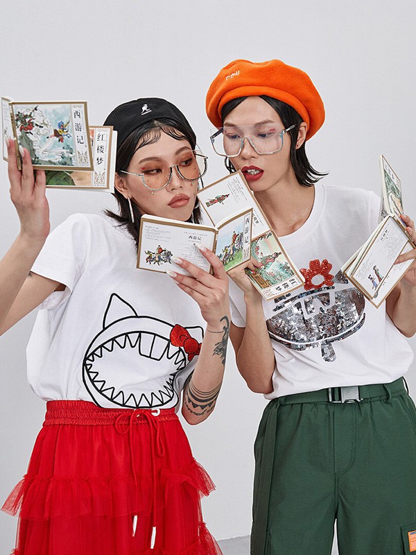 CRZ女装2023春夏季白色T恤