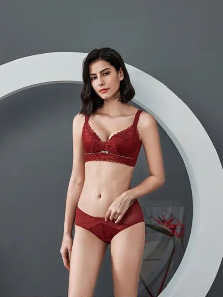 名韩2023春夏季红色时尚内衣