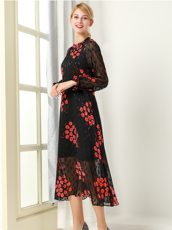 施华布朗女装2023春夏季黑色连衣裙