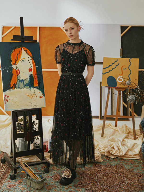 西蔻女装2023春夏季黑色连衣裙