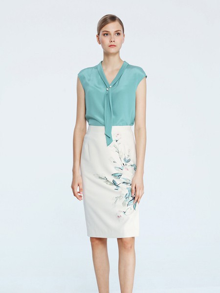 欧柏兰奴女装2023春夏季白色包臀裙