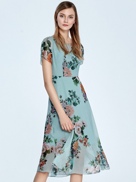 欧柏兰奴女装2023春夏季绿色连衣裙