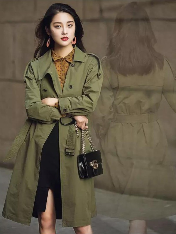珂妮卡－COOZIC女装2023春夏季军绿色风衣