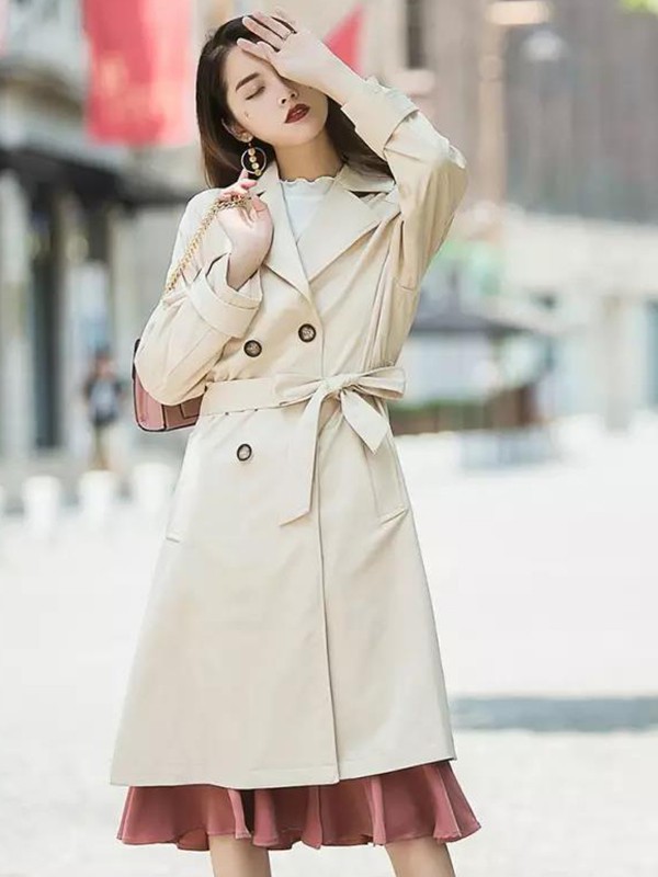 珂妮卡－COOZIC女装2023春夏季米色大衣