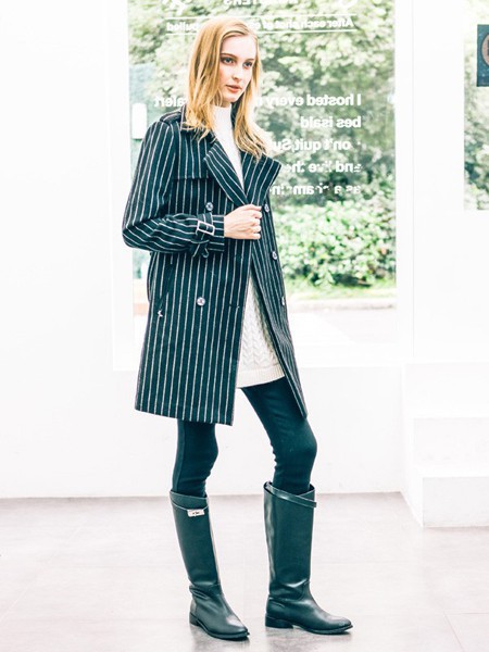 珂妮卡－COOZIC女装2023春夏季黑色风衣