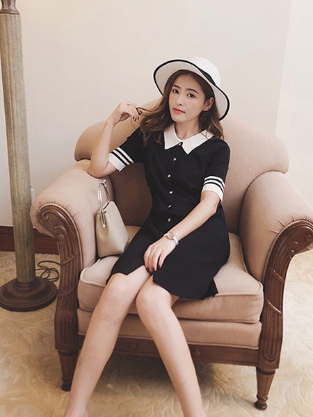 点雅茗绣女装2023春夏季肤色连衣裙